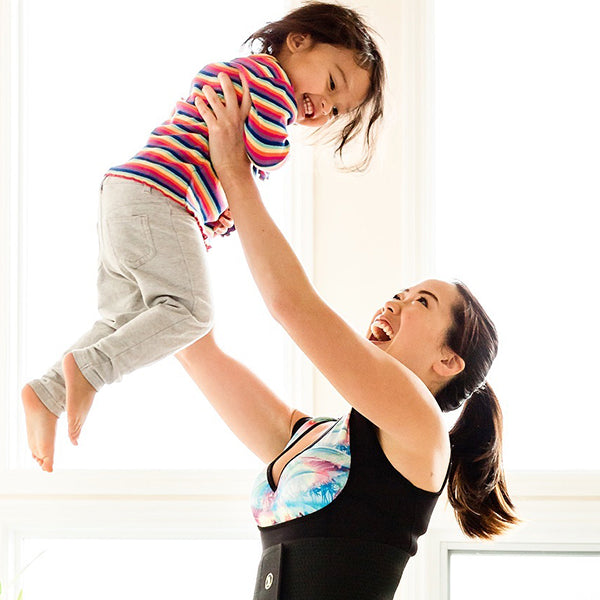 Family Workout: Have fun, burn more calories & spend quality time together! | Hot Shapers